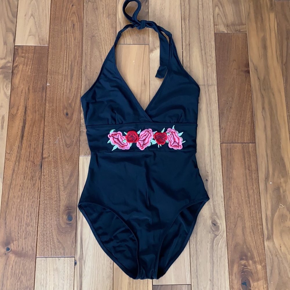 Newport News Black Embroidered Floral One Piece Swimsuit Halter Size 10